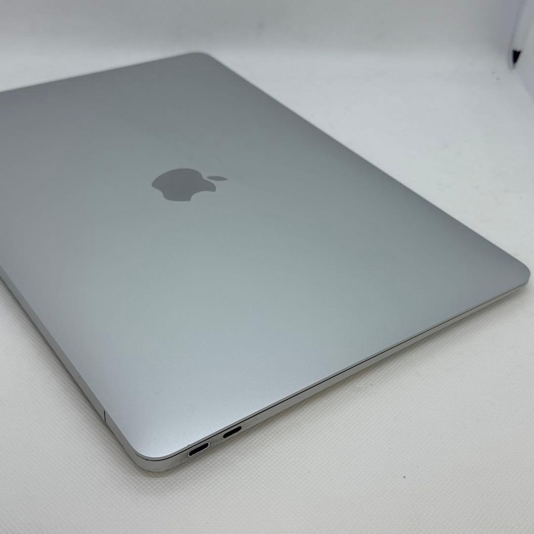 MacBook Air 2019 (A1932) 8GB/128GB シルバー