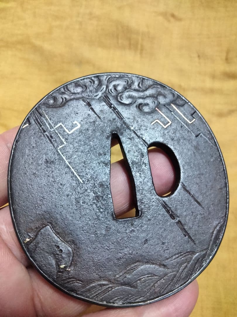 名品　鉄地大鍔　鐔(珍久　雷雨傘小僧の図)江戸時代　佐藤珍久　安親師　桑縁箱付き