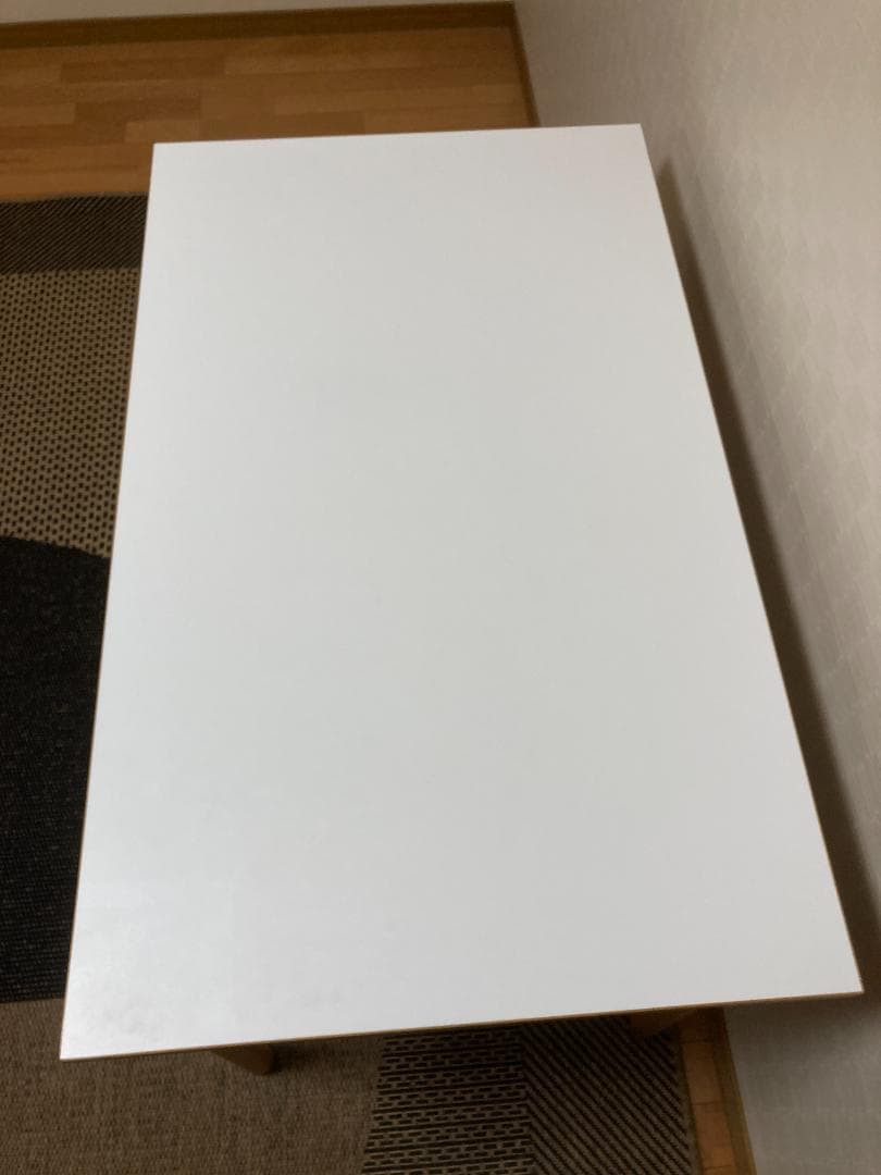 IDEE STILT TABLE 1000 White イデースティルトテーブル