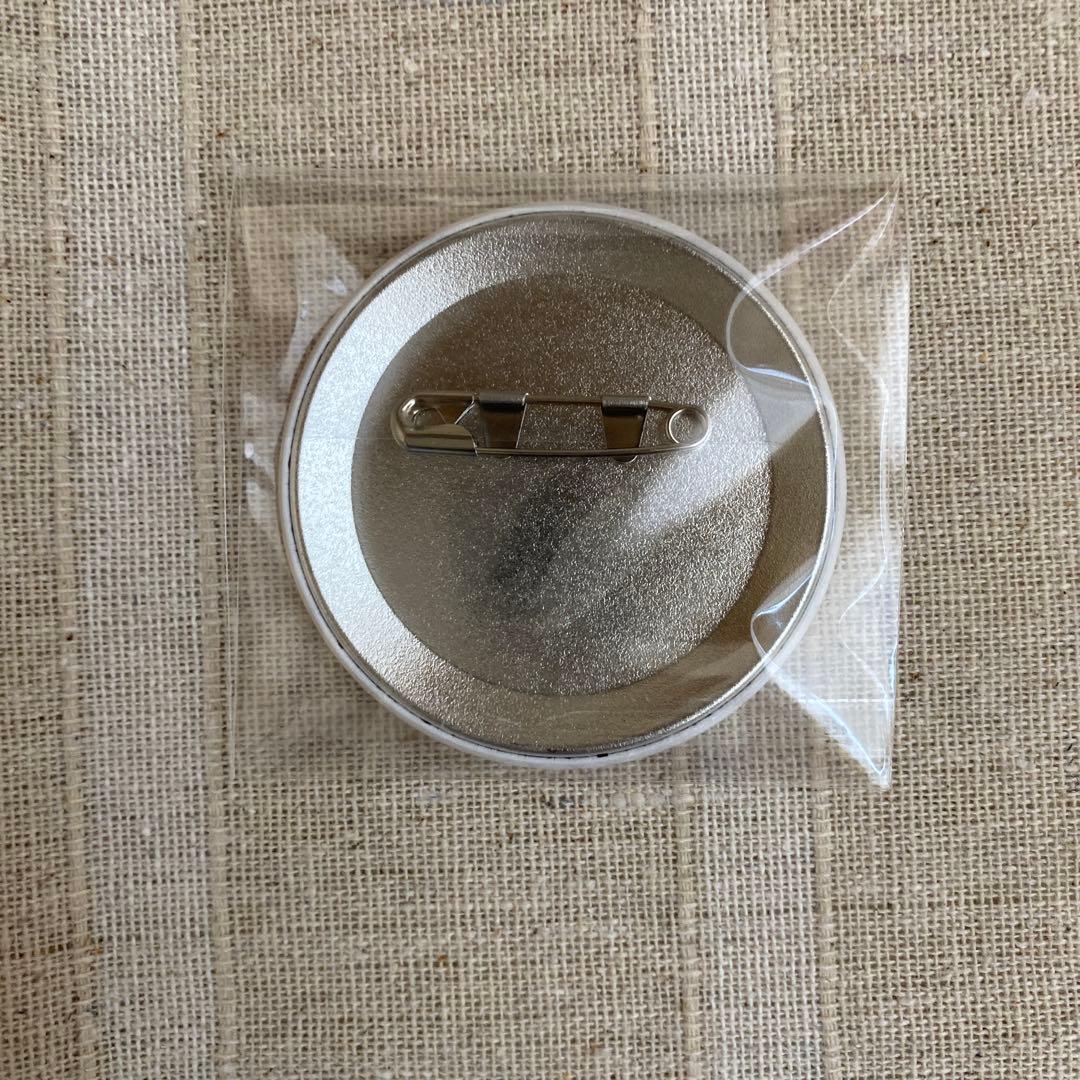 匿名配送 エヴァンゲリオンストア 大判マルチクロス ラジオ 缶バッジ 3点セット