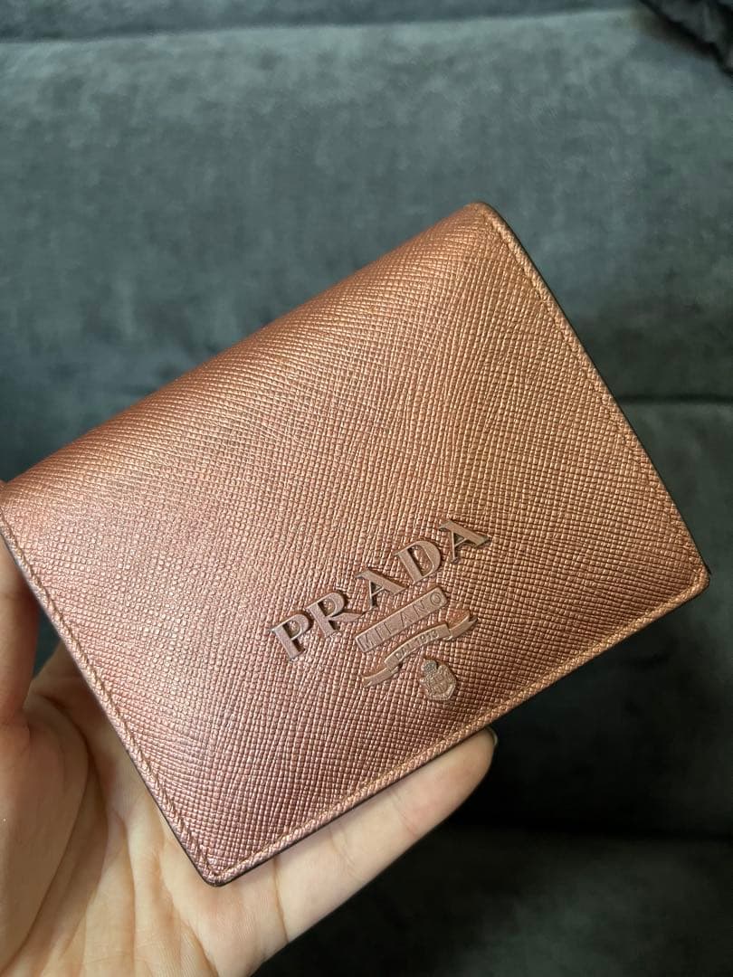 PRADA プラダ 財布