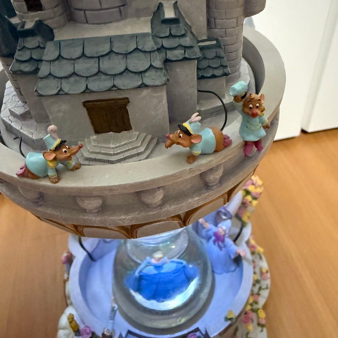 ディズニー　シンデレラ　スノーグローブ