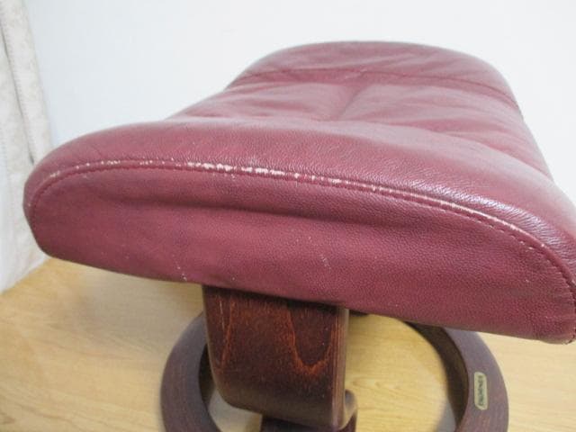 エコーネス　EKORNES　スツール　オットマン　椅子　本革　レザー　レッド系