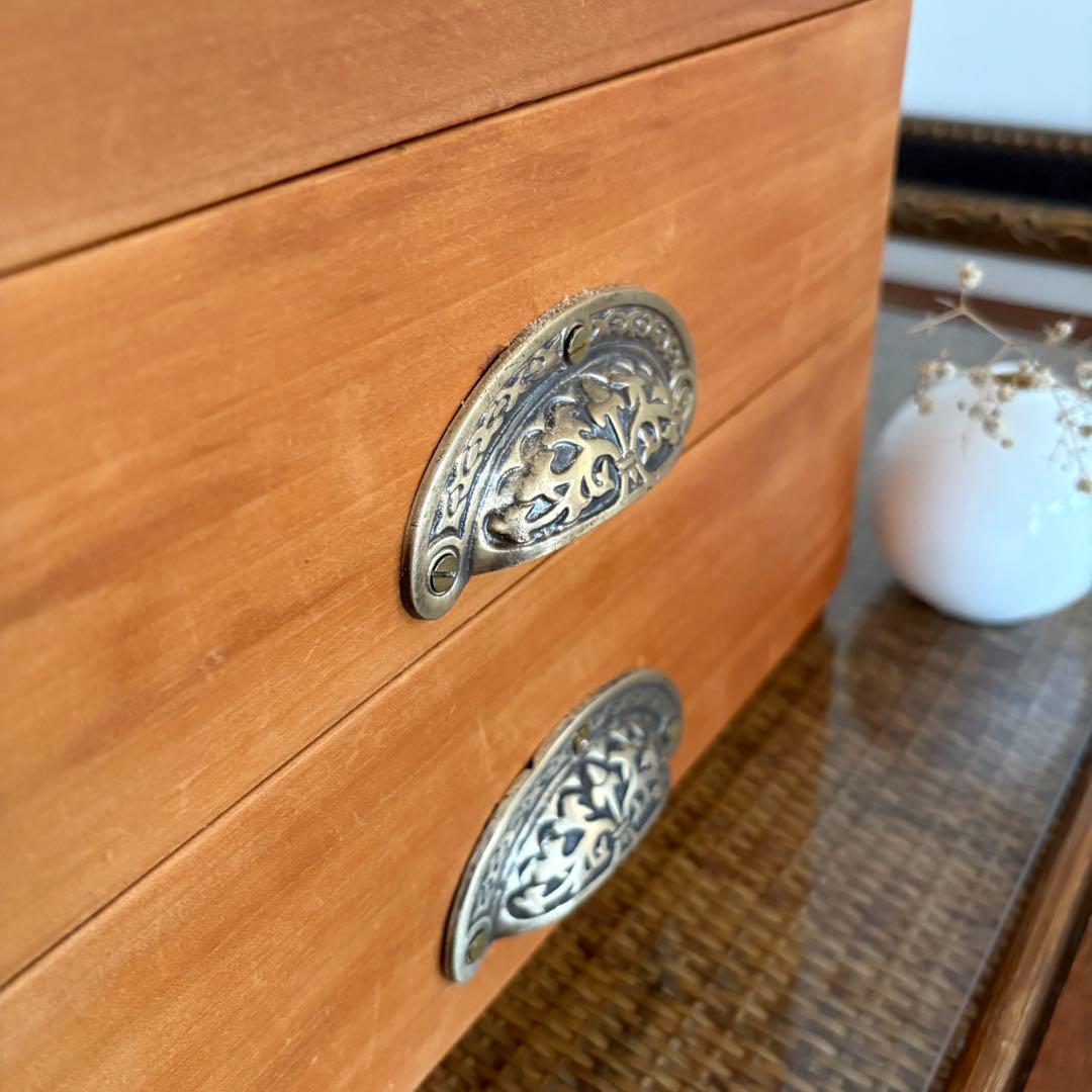 無垢材 × 真鍮 取っ手 ／丁寧な暮らしのための 木製 収納 チェスト