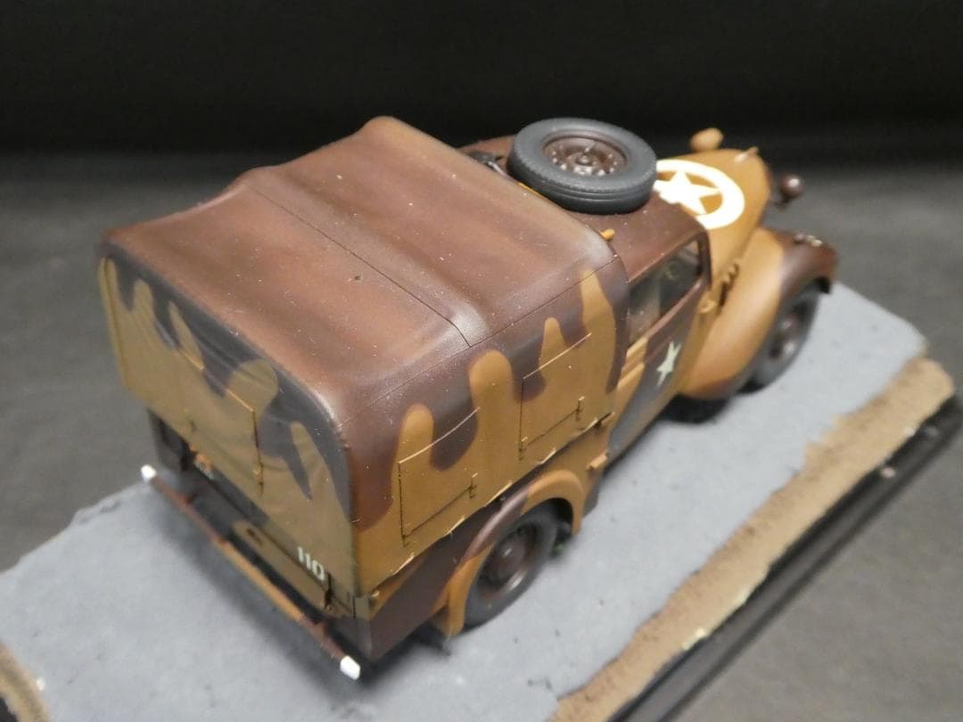 タミヤ　1/35　25ポンド砲とクォード・ガントラクター＆10HP ティリー