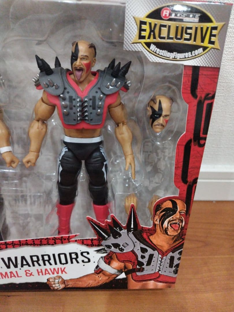 プロレス　ロード・ウォリアーズ　フィギュア　グレー