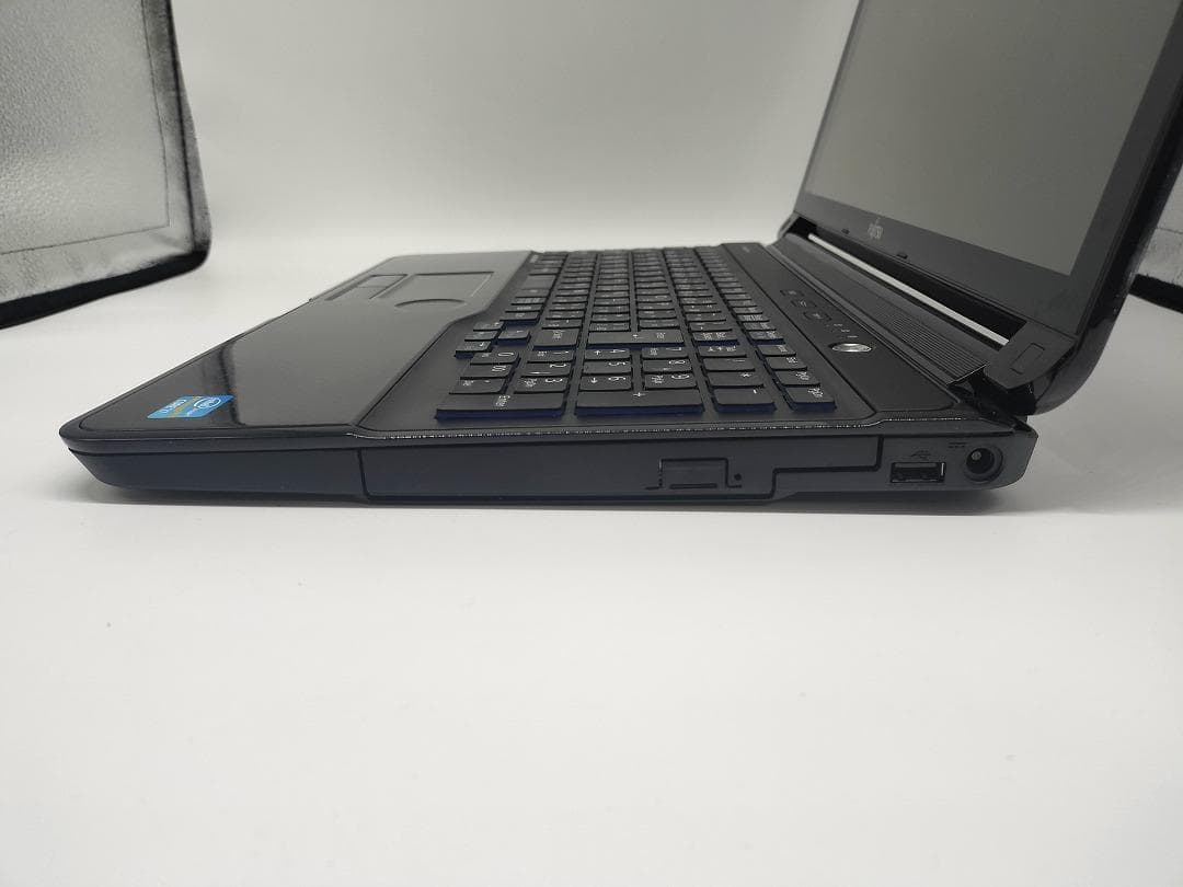 【FUJITSU】爆速 Core i7/新品SSD128GBノートパソコンE6