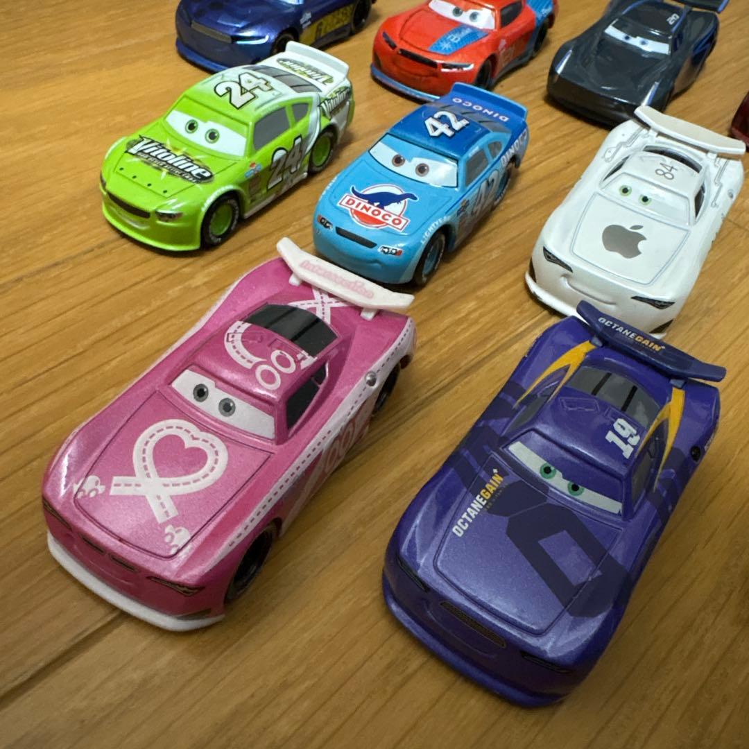 美品‼️早い者勝ち‼️トミカ　カーズ　ミニカー‼️次世代レーサーメイン11台セット‼️