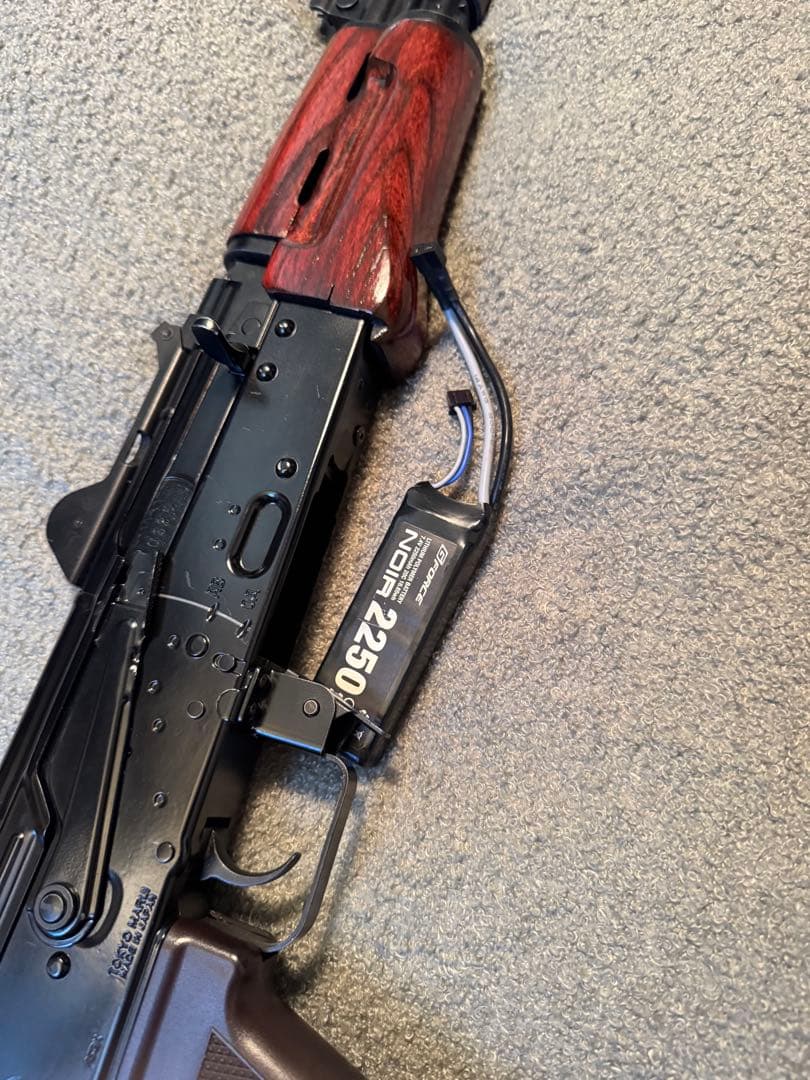 週末値下げ‼️次世代電動ガンAKS-74u 木製ハンドガード 付き