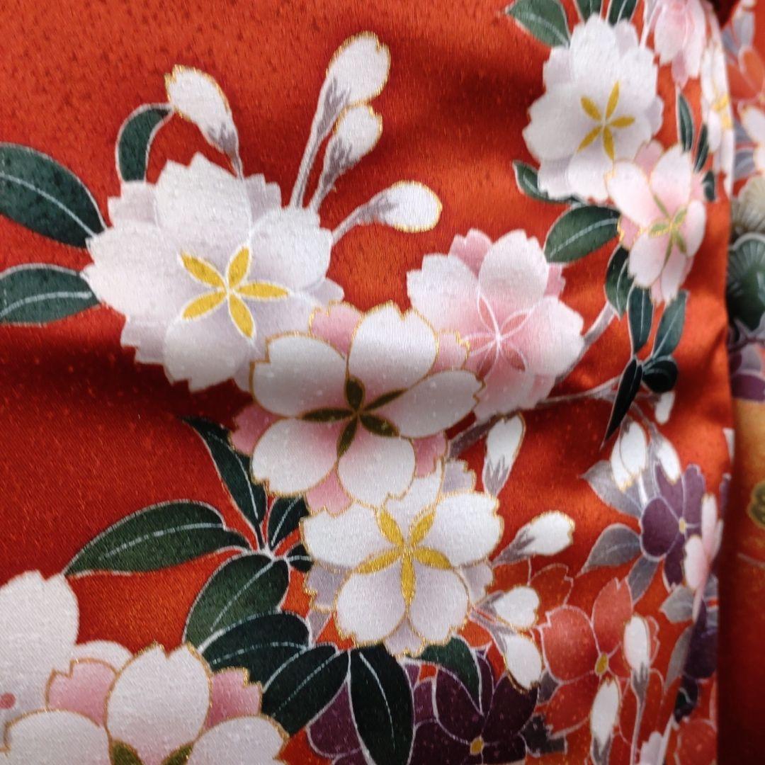 m　着物　振袖フルセット　振袖　赤系　作家物　駒刺繍　金彩　成人式　卒業式
