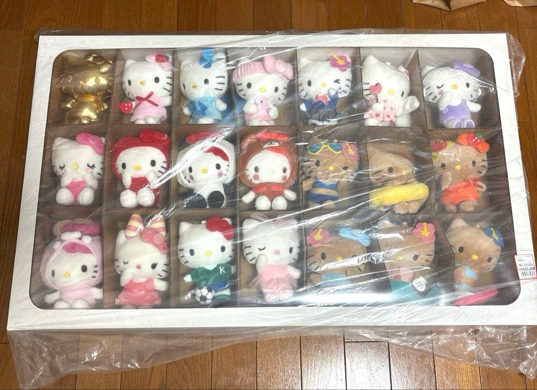 アベイル キティ ハローキティ 21個 マスコットチャーム 50周年 ゴールド