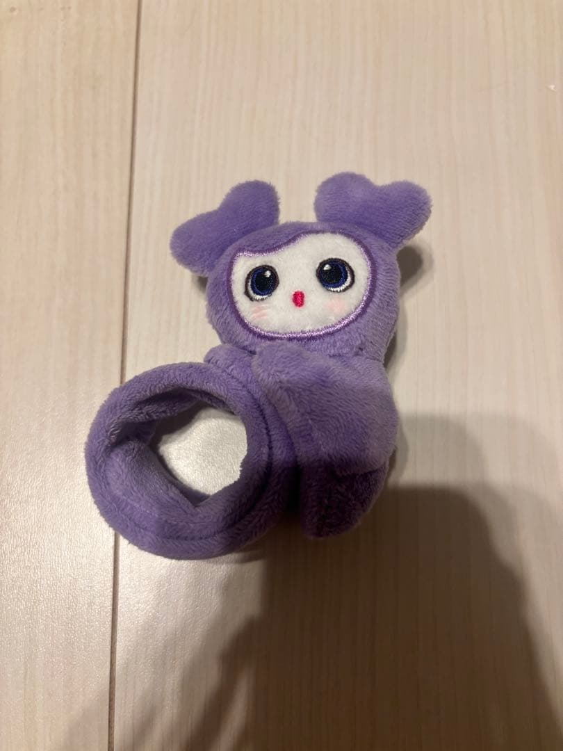 TWICE サナ サブリー ぱっちん バンド ぬいぐるみ グッズ