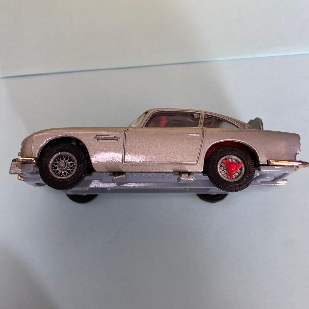 Corgi Toys 007 ジェームズボンド ミニカー アストンマーティン