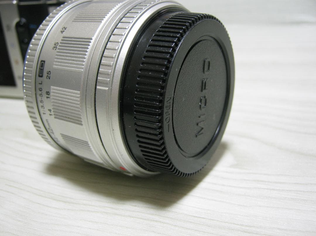 OLYMPUS　PEN　E-P2　オリンパス　ペン　レンズセット