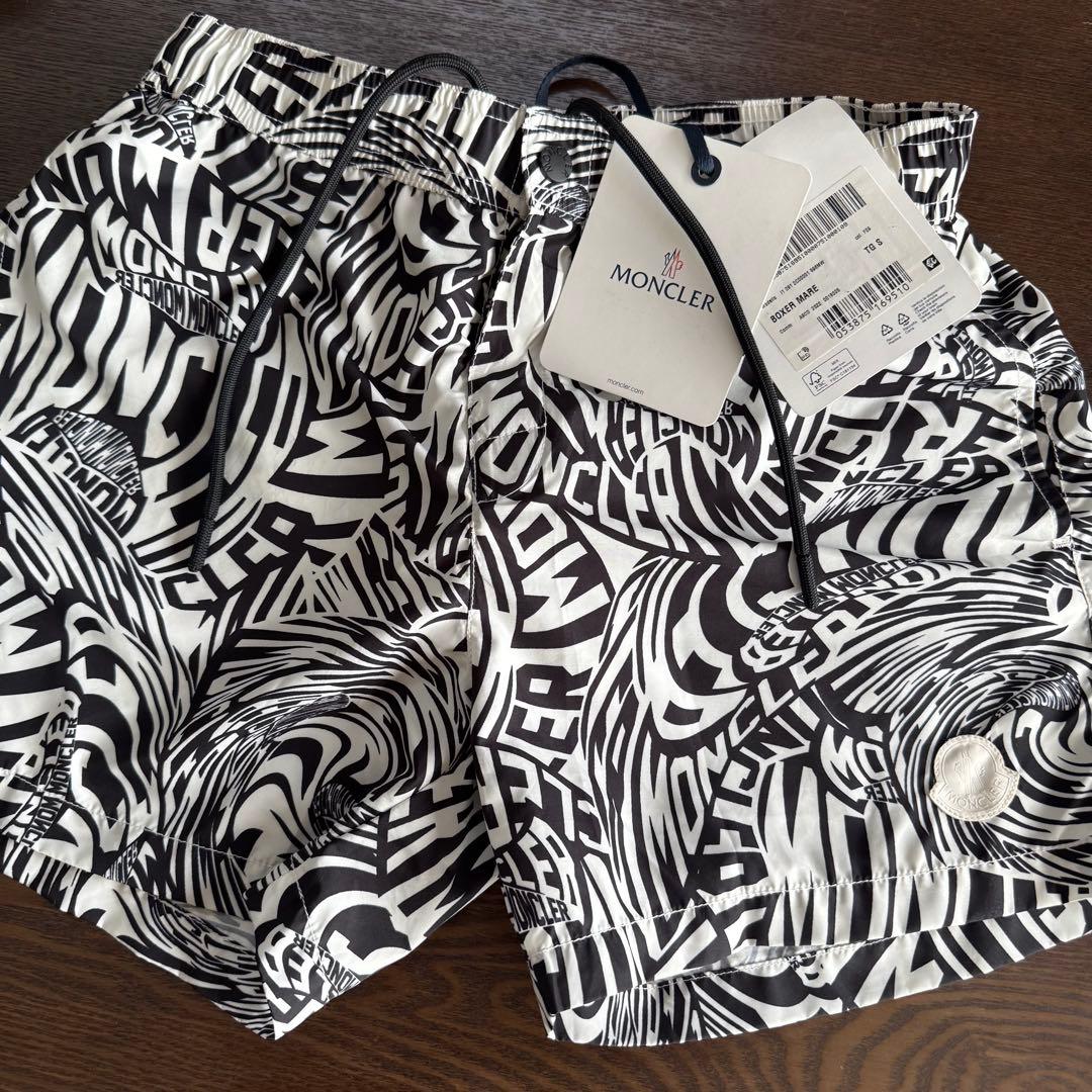 モンクレール S 水着 海パン サーフパンツ ボードショーツ 総柄 黒 白