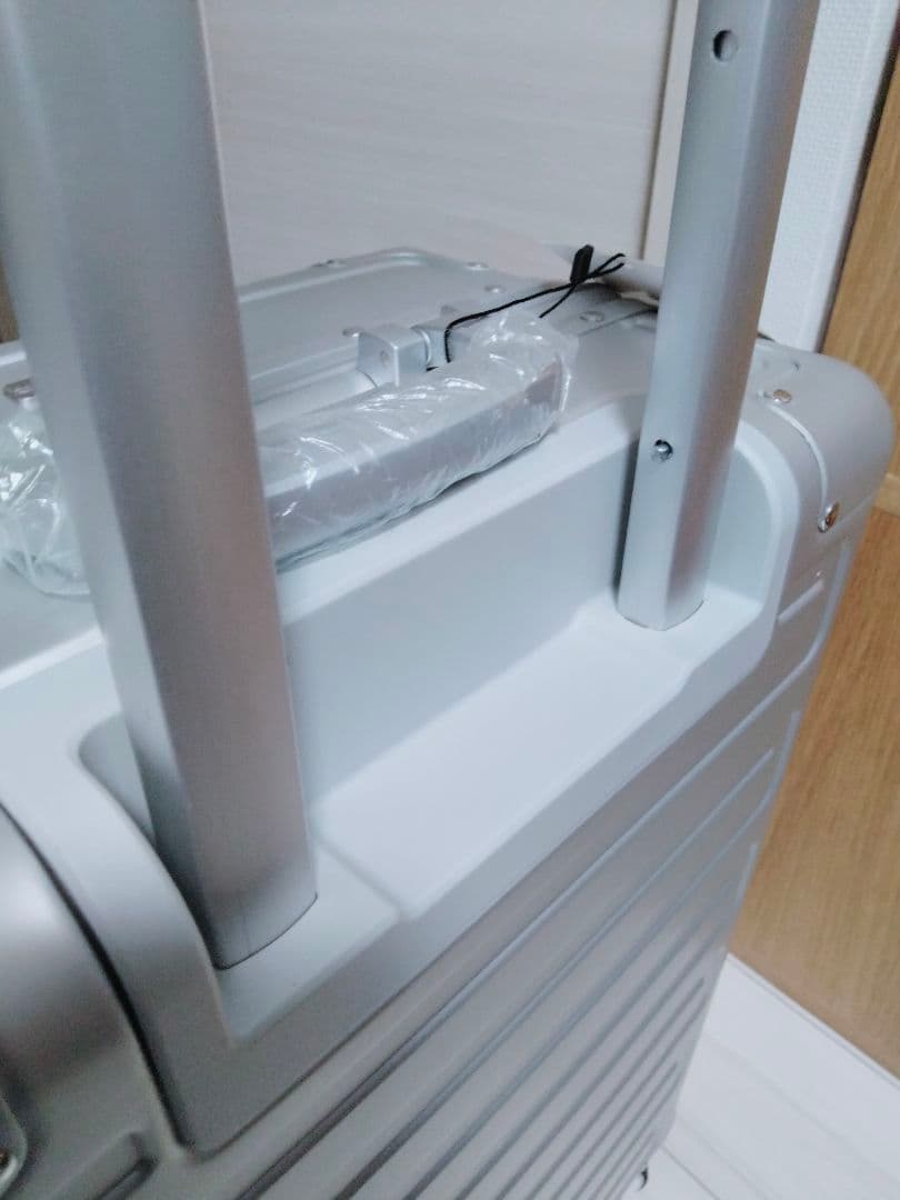 シルバー アルミニウム製 キャリーケーススーツケース機内持込対応