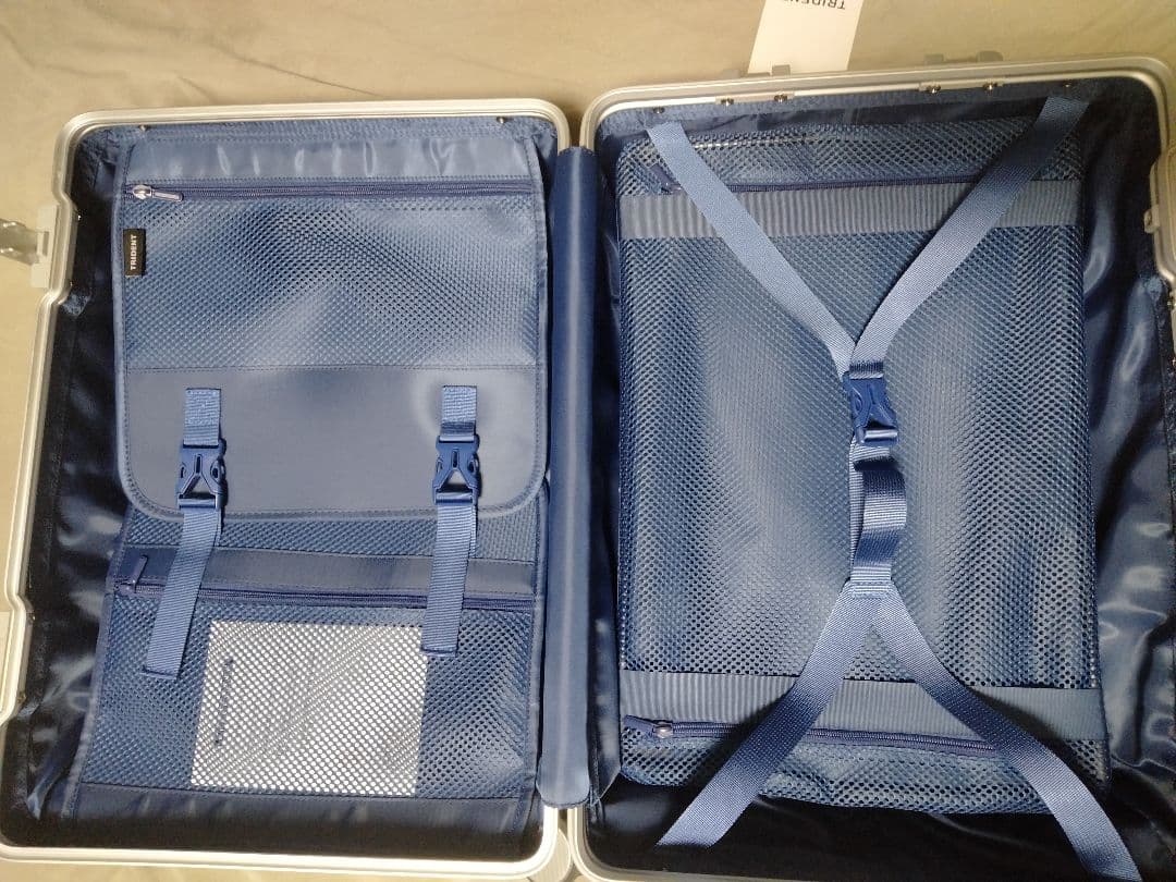 シルバー アルミニウム製 キャリーケーススーツケース機内持込対応