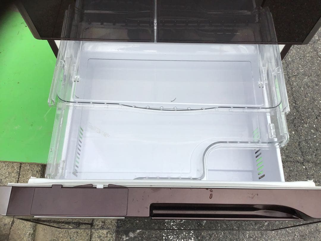 HITACHI 6ドア 冷凍冷蔵庫 ブラウン565ℓ ※直接引渡しのみ