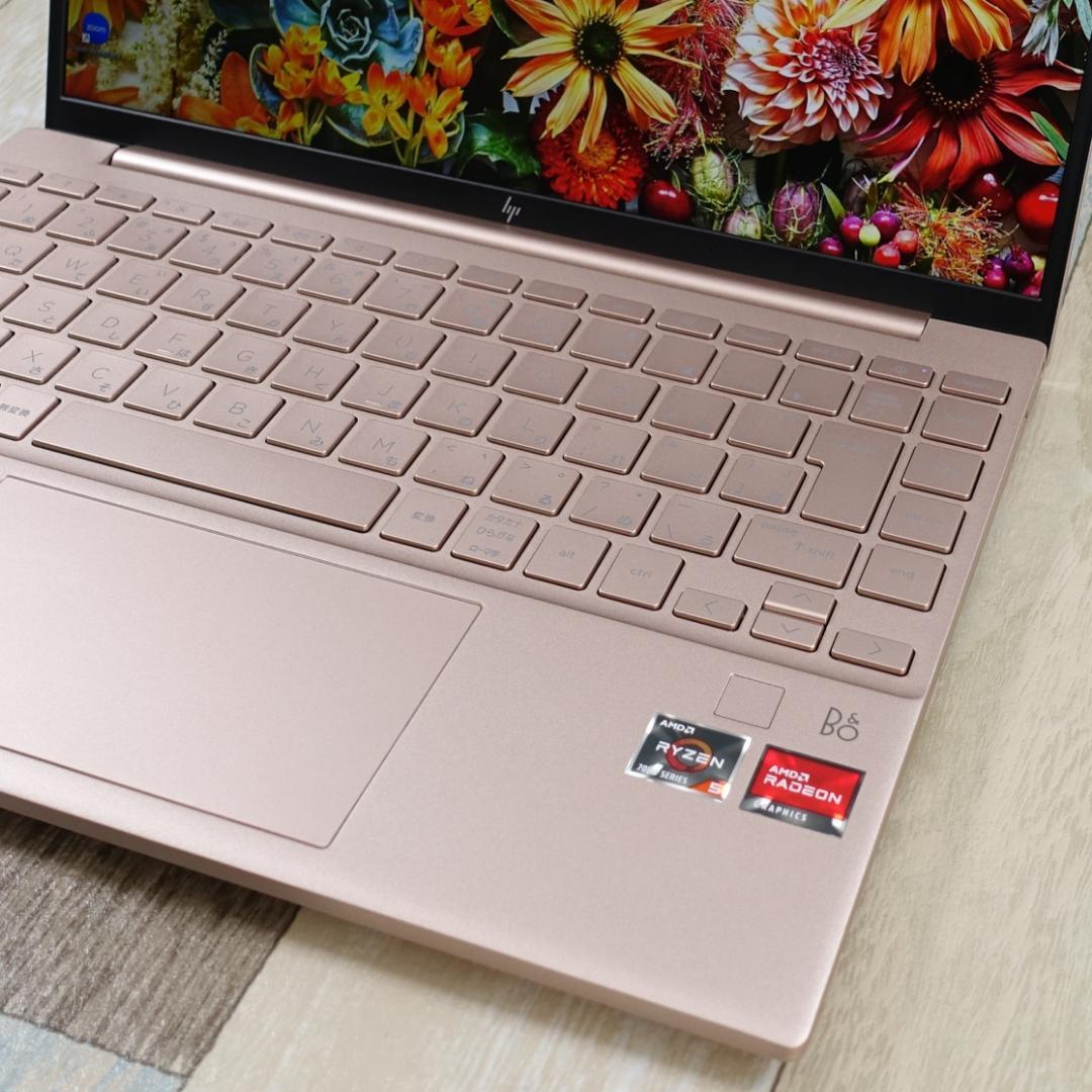 極美品の２０２３年製✨✨６コア１２スレッドのＲｙｚｅｎ５に超高速大容量ＳＳＤ搭載