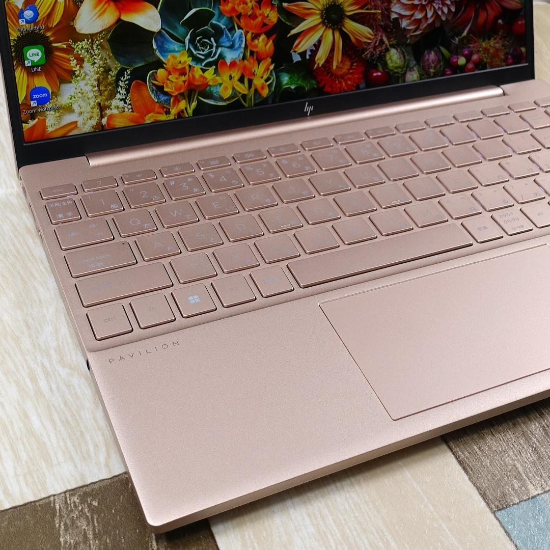 極美品の２０２３年製✨✨６コア１２スレッドのＲｙｚｅｎ５に超高速大容量ＳＳＤ搭載