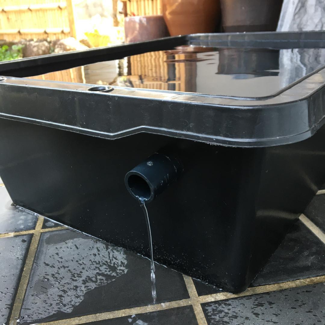 【限定特価】メダカ飼育ケース 40㍑トロ舟x5個 オーバーフロー付 金魚飼育容器