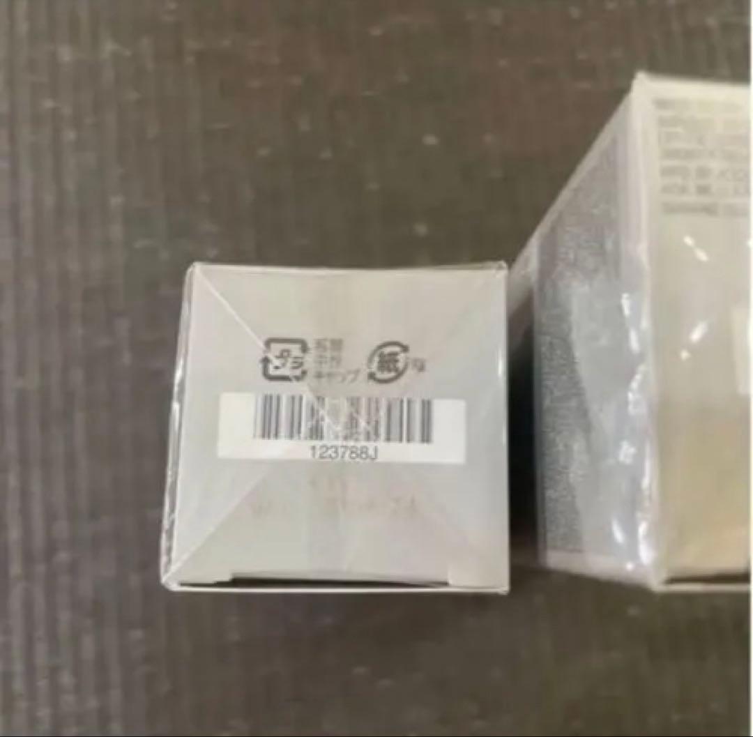 【新品未開封】アムウェイ アーティストリー ハリ 化粧水　乳液　コーヒーの粉1袋