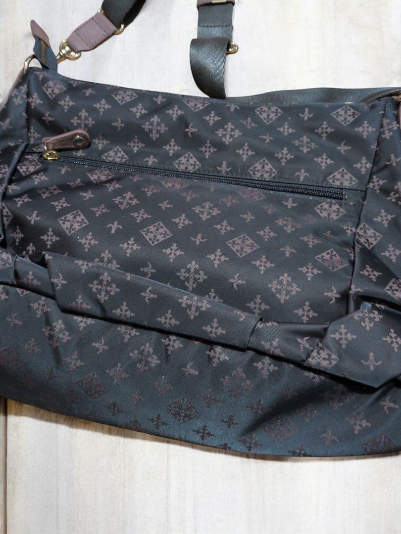 お値下げ❗️russet ♥ 2way ショルダーバッグ ナイロンジャガード