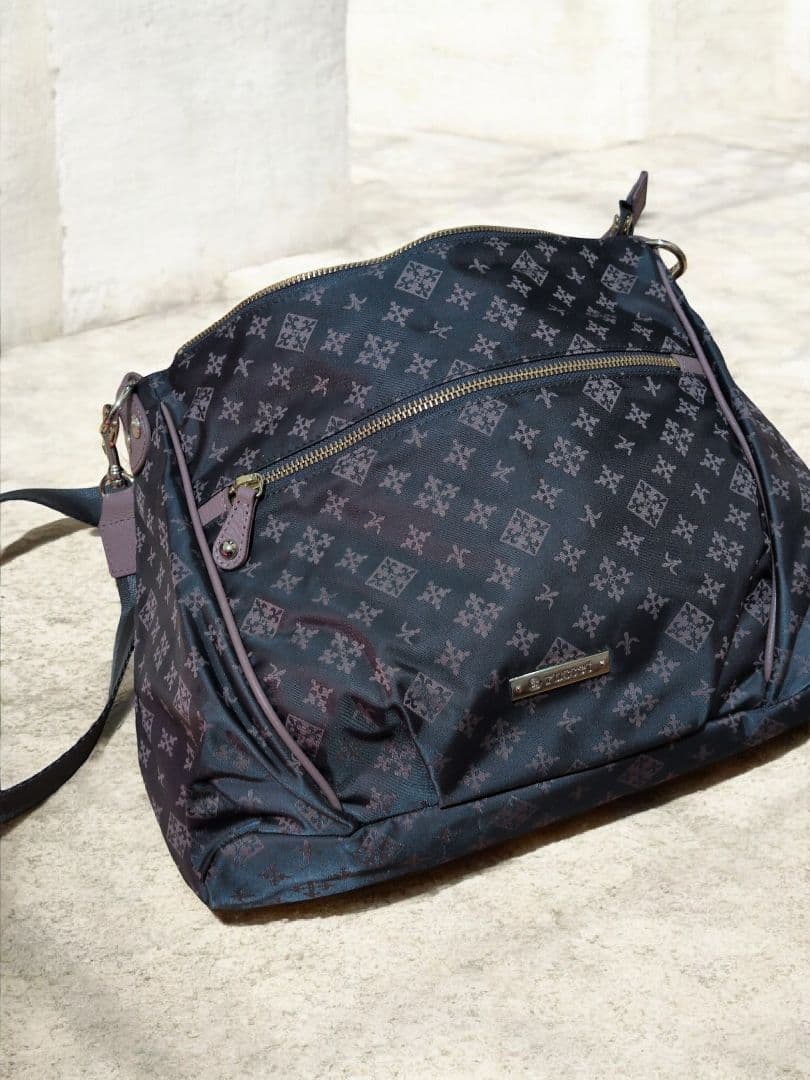 お値下げ❗️russet ♥ 2way ショルダーバッグ ナイロンジャガード