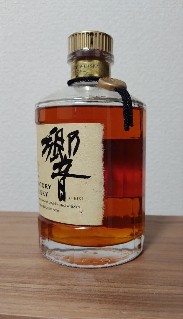 マン樣用　サントリー響　裏ゴールドラベル　年数表記無の希少古酒　写真追加しました