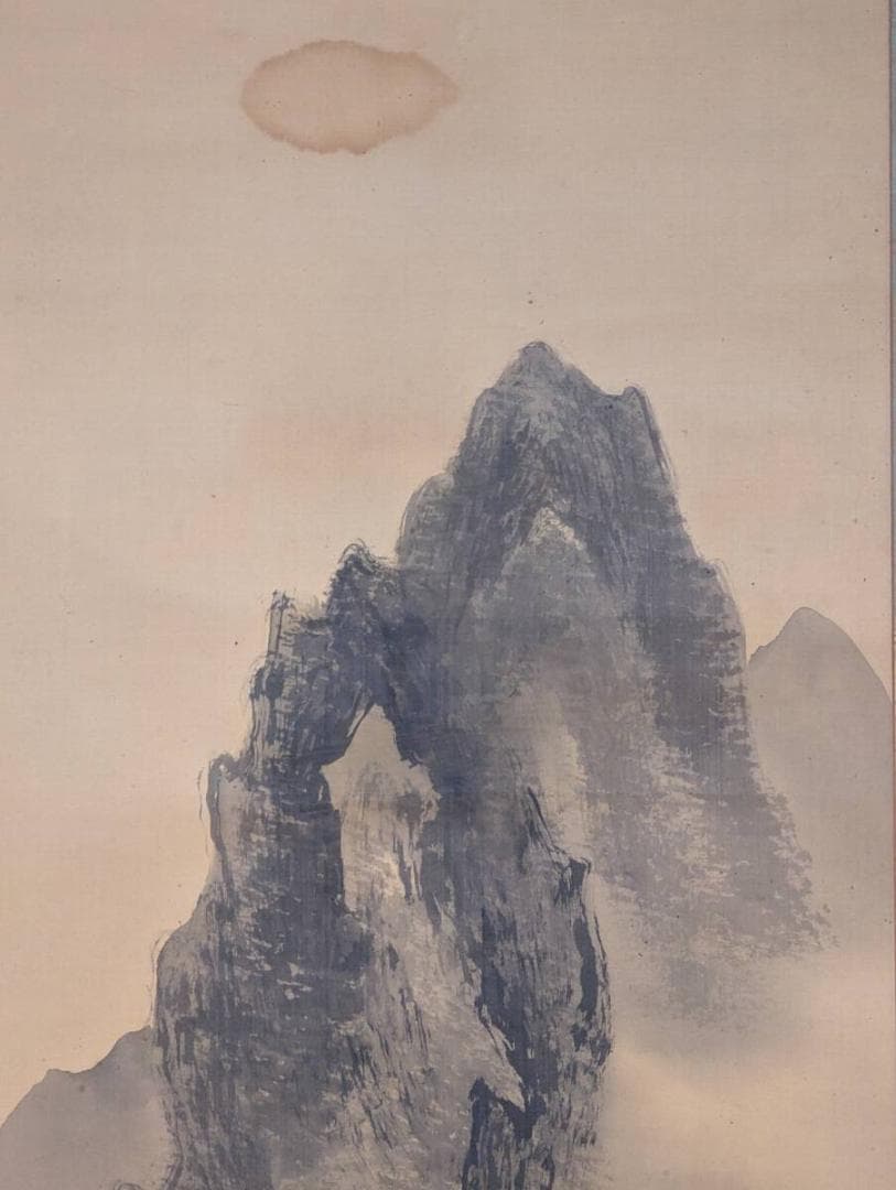 【真作】掛軸　墨濃淡に浮かぶ幽玄山水　静謐なる山岳風景掛軸　合箱入　T54