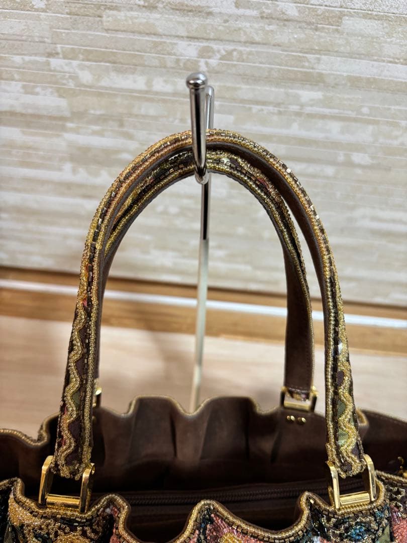 美品　LUMY はしもと　ビーズ刺繍　ビーズバッグ　皇室御用達　貴重　フリル