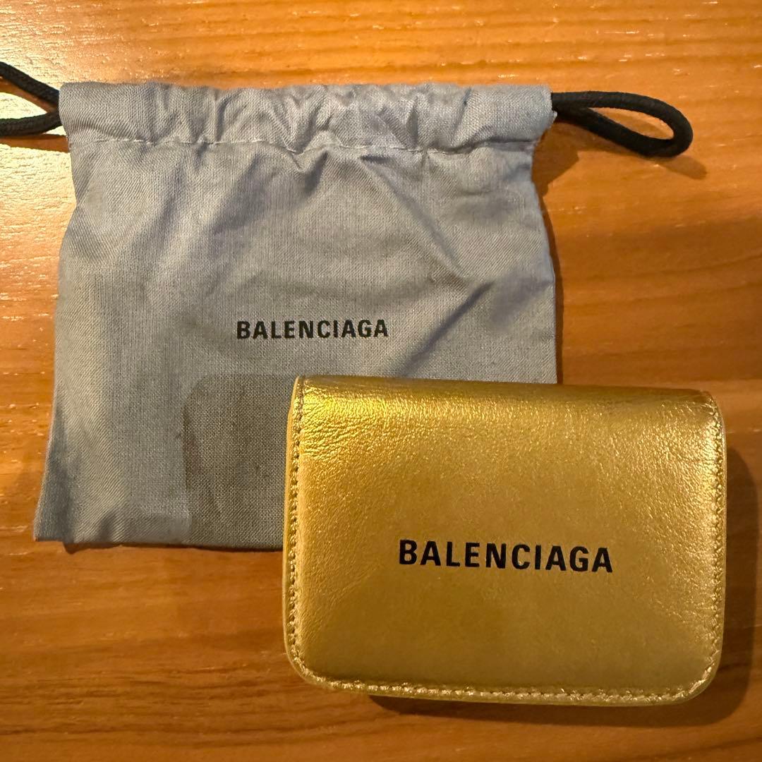 BALENCIAGA ゴールド三つ折り財布