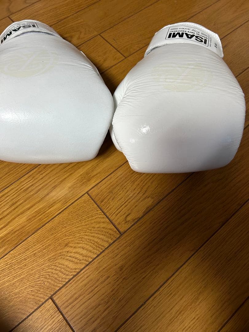 イサミ　ボクシンググローブ