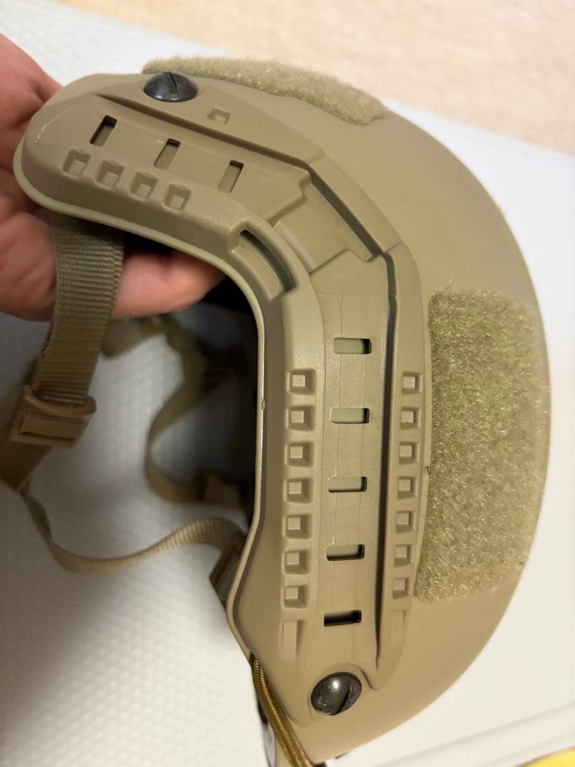 オプスコア　ヘルメット