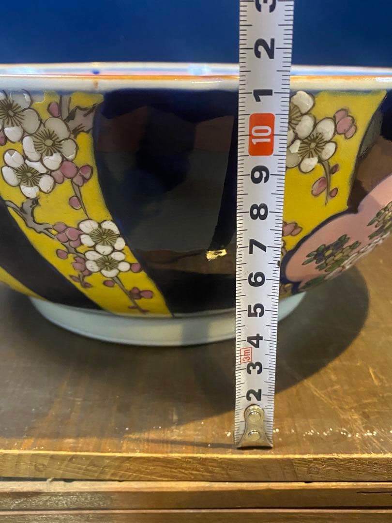 中国美術　色絵　窓絵吉祥紋　大中小　８寸・９寸・1尺　鉢　深鉢　3鉢揃い　木箱