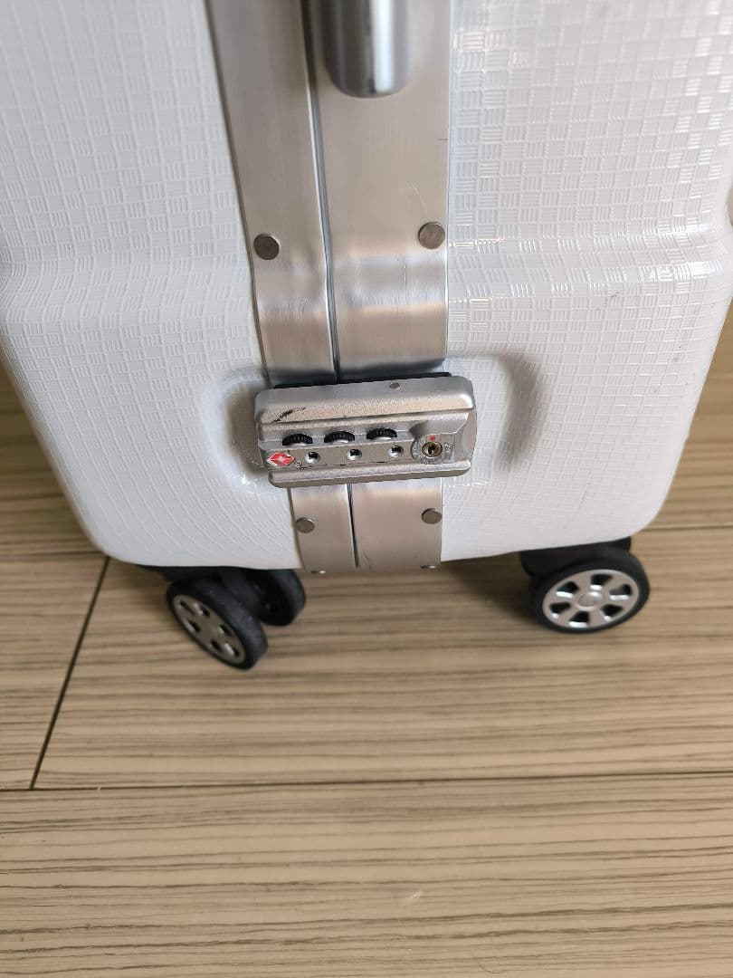 レジェンドウォーカー　スーツケース　オシャレ　高級モデル　ホルダー付き