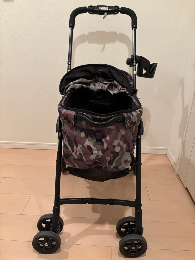 コンビ　コムペット　ミリミリライトα アルファ　グリーンカモ　ペットカート