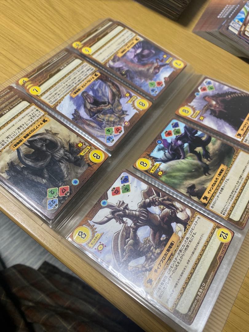 モンスターハンター　トレーディングカード　セット　700枚