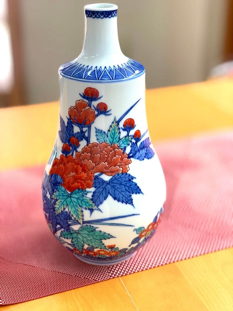 有田焼　今泉今右衛門 錦芙蓉絵　花瓶