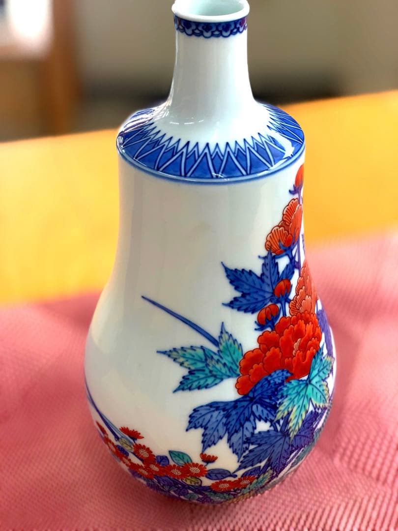 有田焼　今泉今右衛門 錦芙蓉絵　花瓶