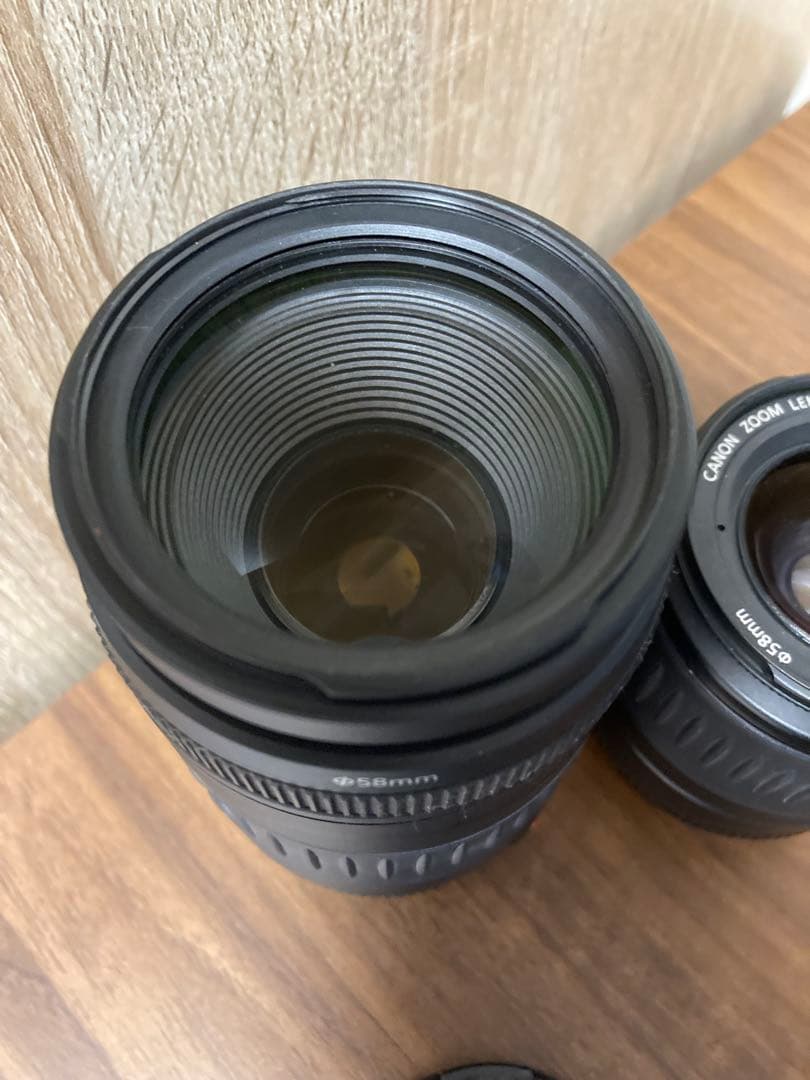 Canon zoom Lens ２種（EF28-90mm/90-300mm）
