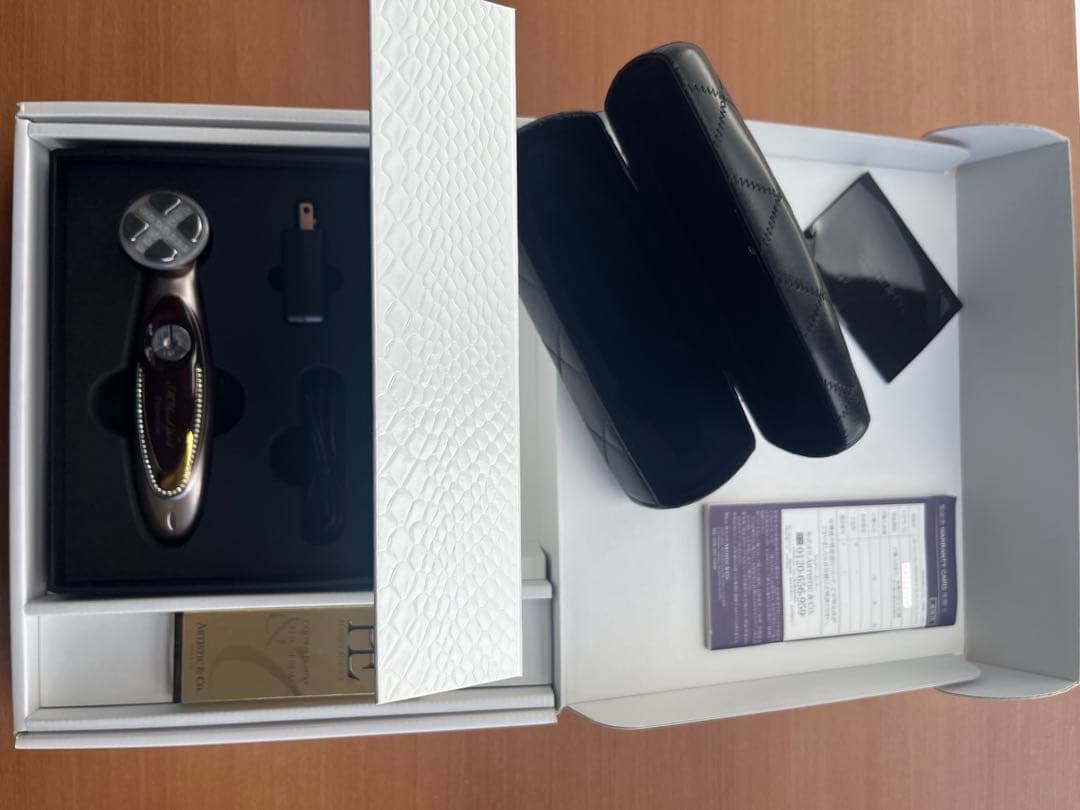 Miss Arrivo ゴーストプレミアム　美顔器