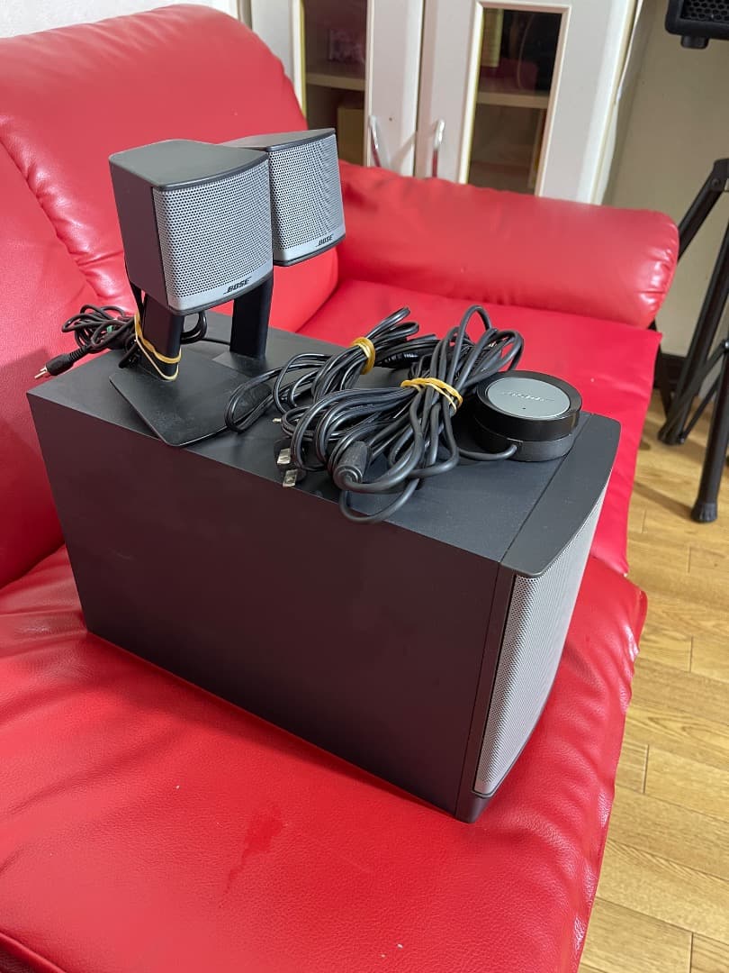 Bose companion 3 seẻies ii