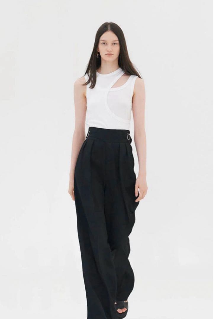 t★【新品・タグ付き】hykeハイクLAYERED TANK TOP