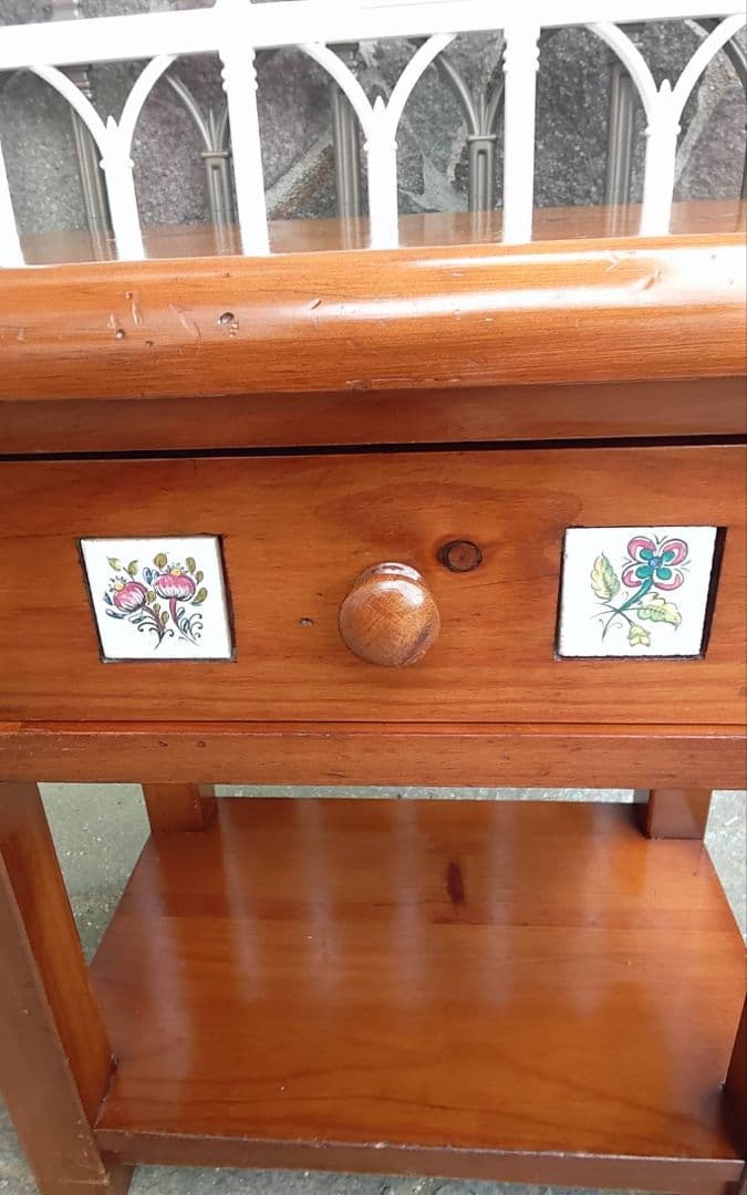 咲桜商品です。スペイン製　サイドチェスト