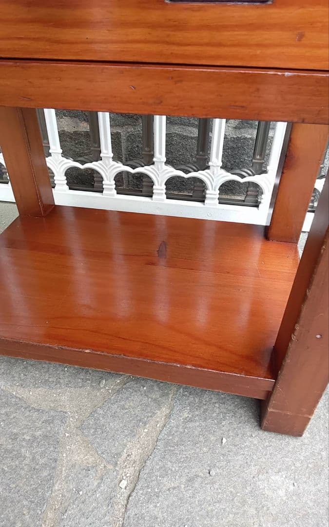 咲桜商品です。スペイン製　サイドチェスト