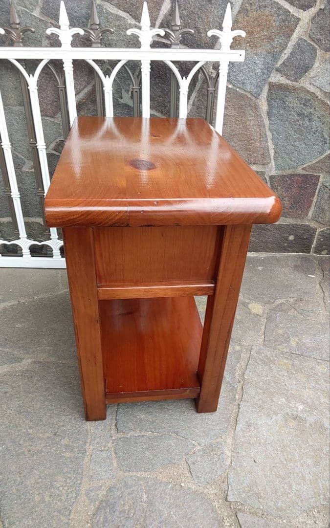 咲桜商品です。スペイン製　サイドチェスト