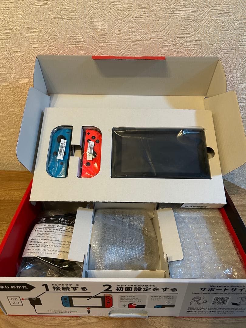 【美品】(箱あり)Nintendo Switch 本体 ネオンブルーネオンレッド