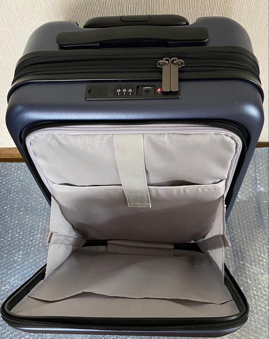 LUGGEX 20インチ ポリカーボネートスーツケース　キャリーケース