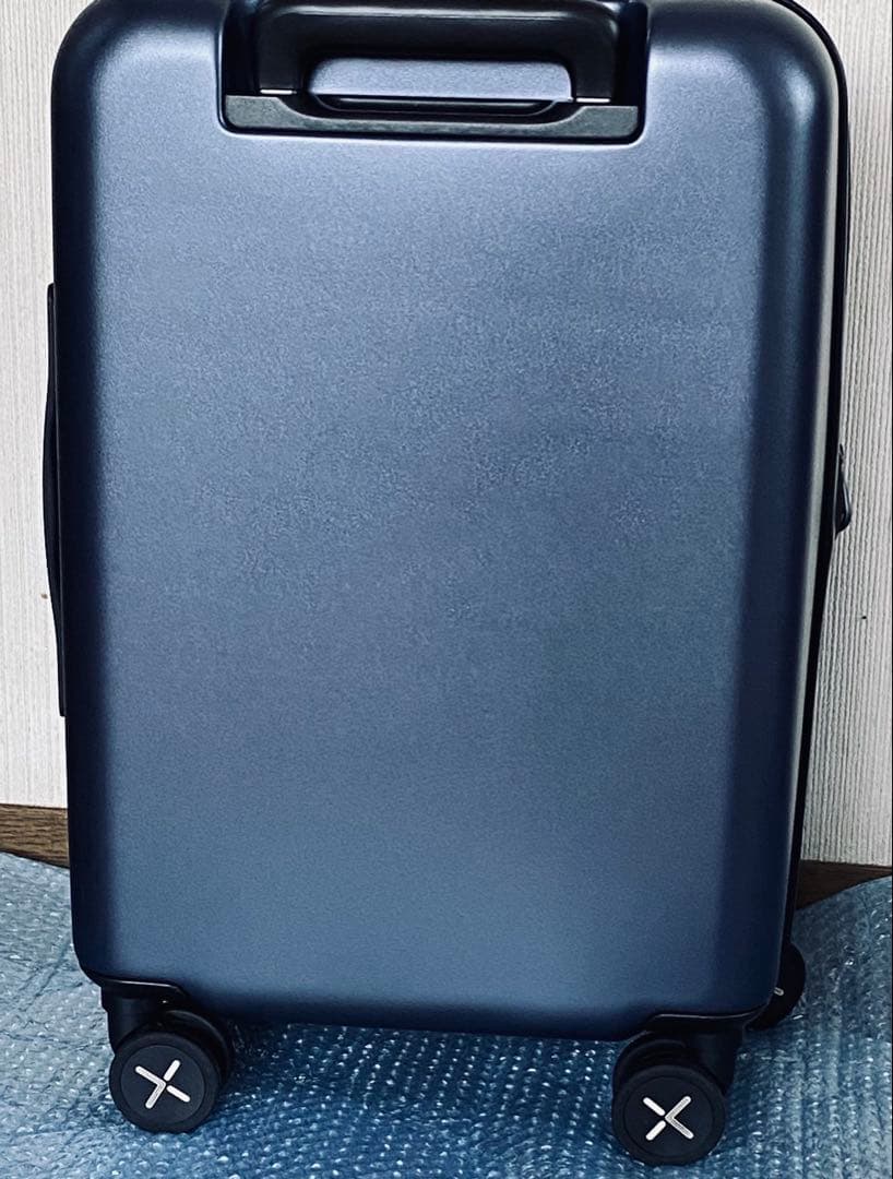 LUGGEX 20インチ ポリカーボネートスーツケース　キャリーケース